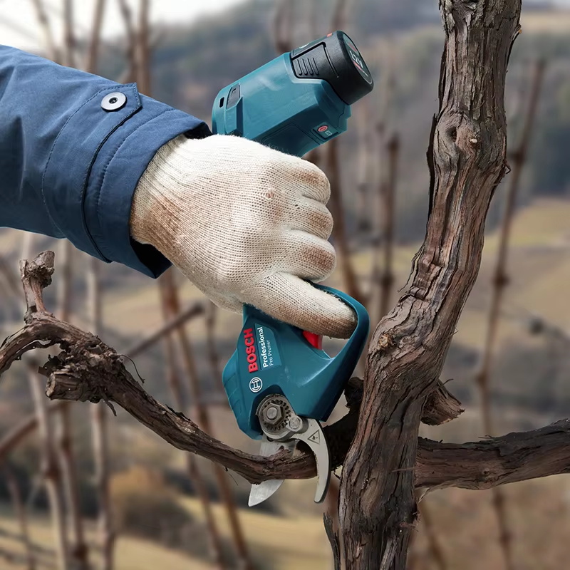 BOSCH Pro Pruner 12V Cordless  - đánh giá và giá Pruning Shears